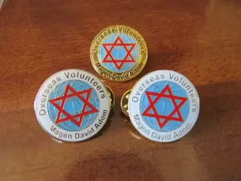 סיכת דש עגולה מגן דוד אדום